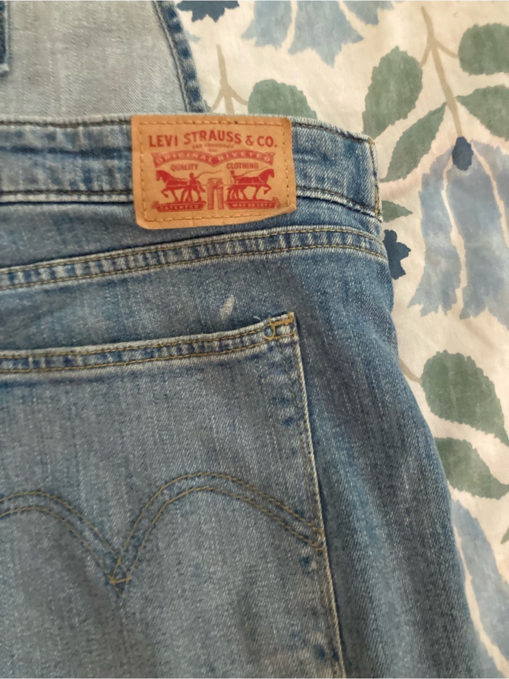 Levi's Light Blue Denim Overalls - Picture 3 of 4